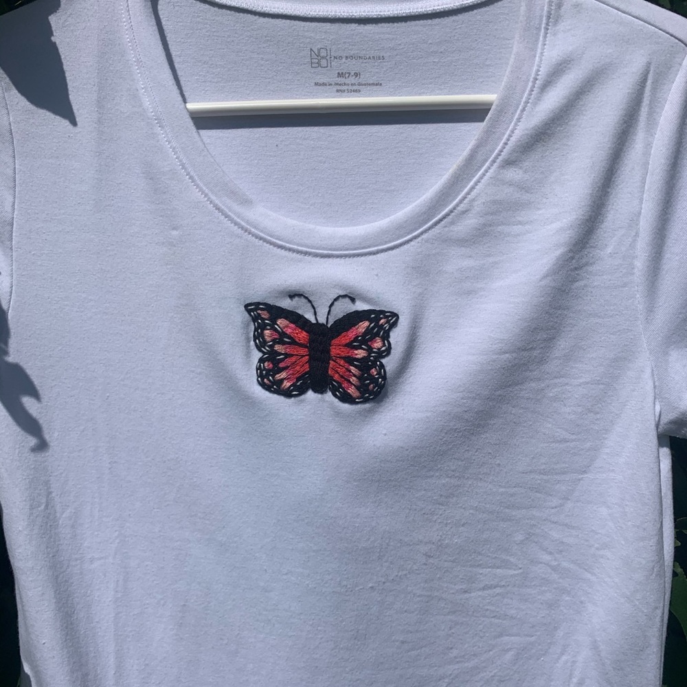 BUTTERFLY TEE - Picture 3 of 3